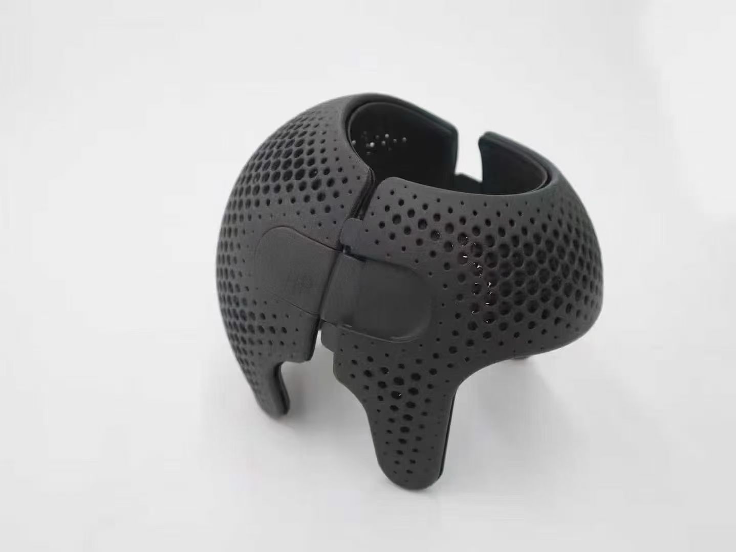 SLS nylon 3D printed components